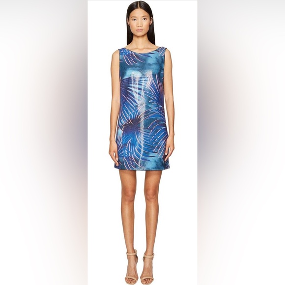princess polly baby blue dress The Science Behind the Dress Illusion – Eyepic Eye Care main image 0
